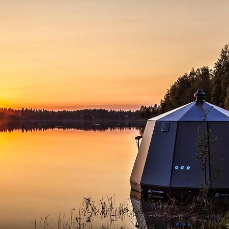 Peace & Quiet Hotel Йоккмокк Екстер'єр фото